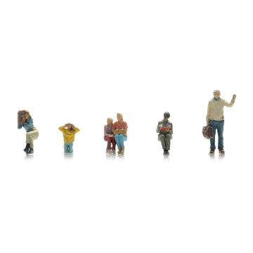 Artitec Buspassagiere (6) - H0 / 1:87 (AR5870118)