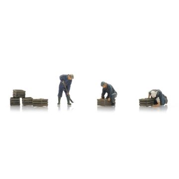 Artitec Feldbauern -  Fertigmodell aus Resin, lackiert - H0 / 1:87 (AR5870022)