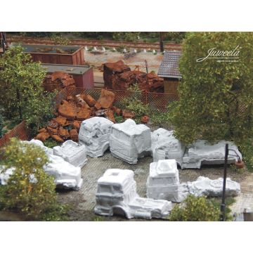 Juweela Schrott-LKW (BRD) - Rostig echtrost - 3x - H0 / 1:87 (JW28203)